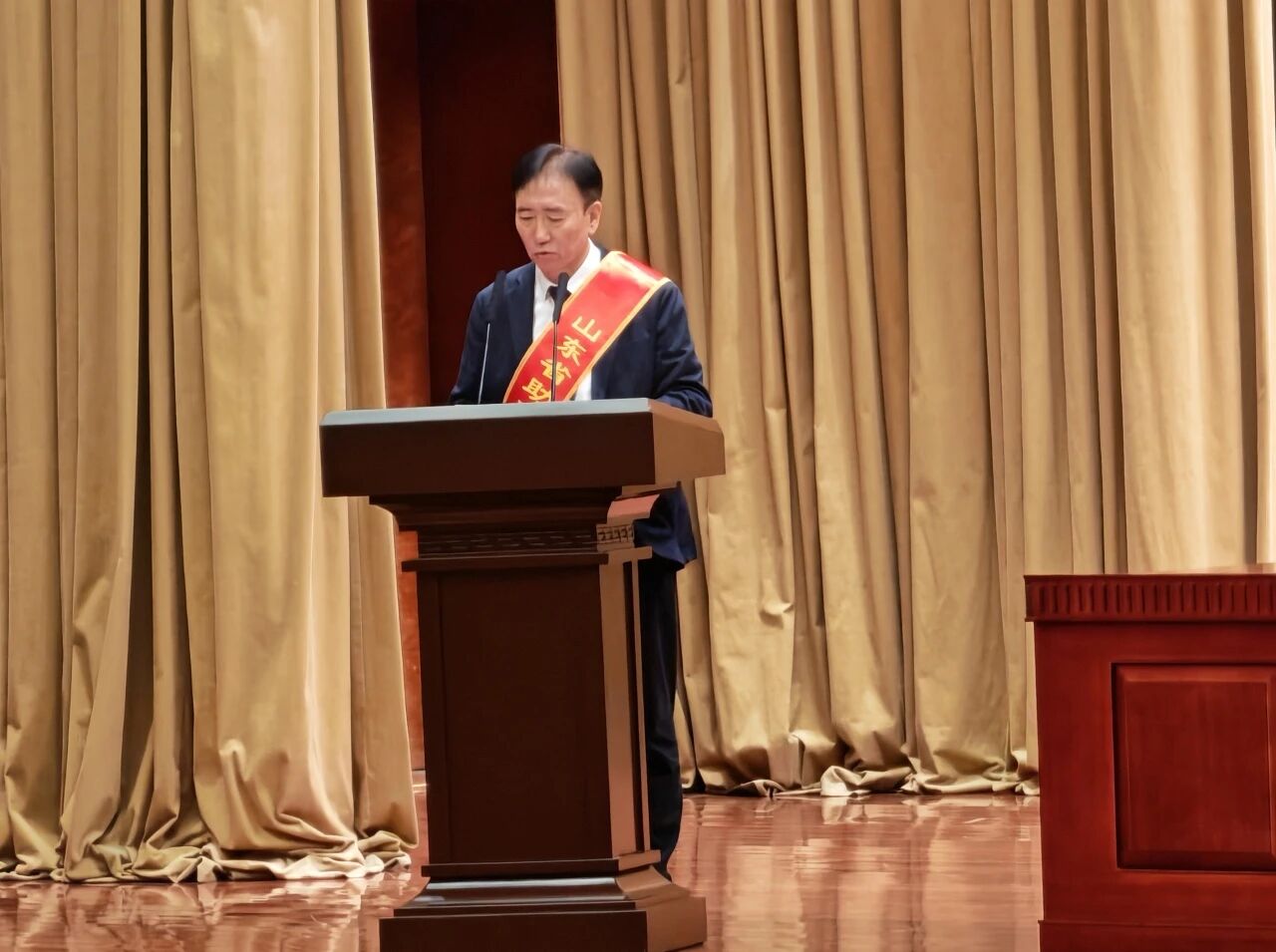微信图片_2025-12-01_090829_197.jpg